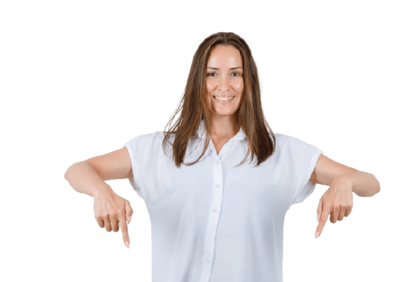 mujer apuntando hacia abajo